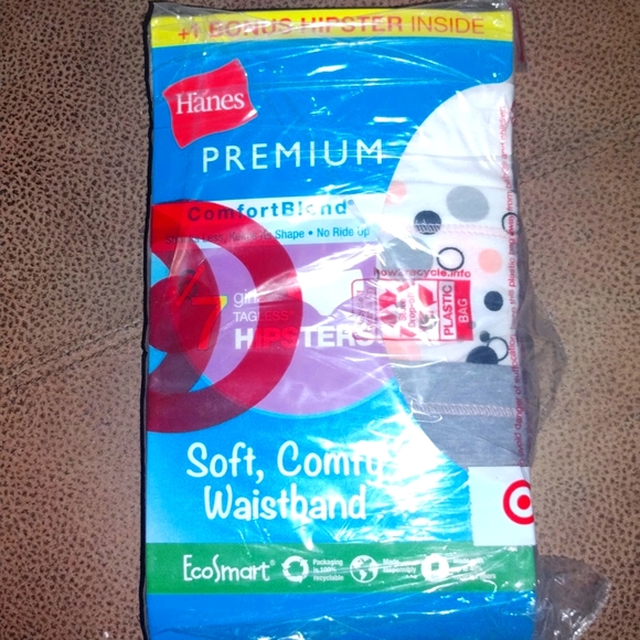 Hanes Premium Girl Size 8 Hipsters - Picture 1 of 2